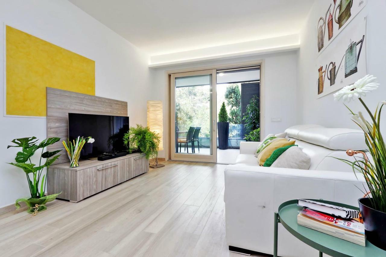 Green Terraced Apartment. 3 Stops From Colosseum Εξωτερικό φωτογραφία